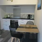 Les Du Domaine Helaku Apartman *