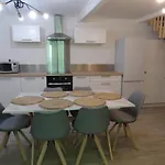 Apartman Les Du Domaine Helaku *